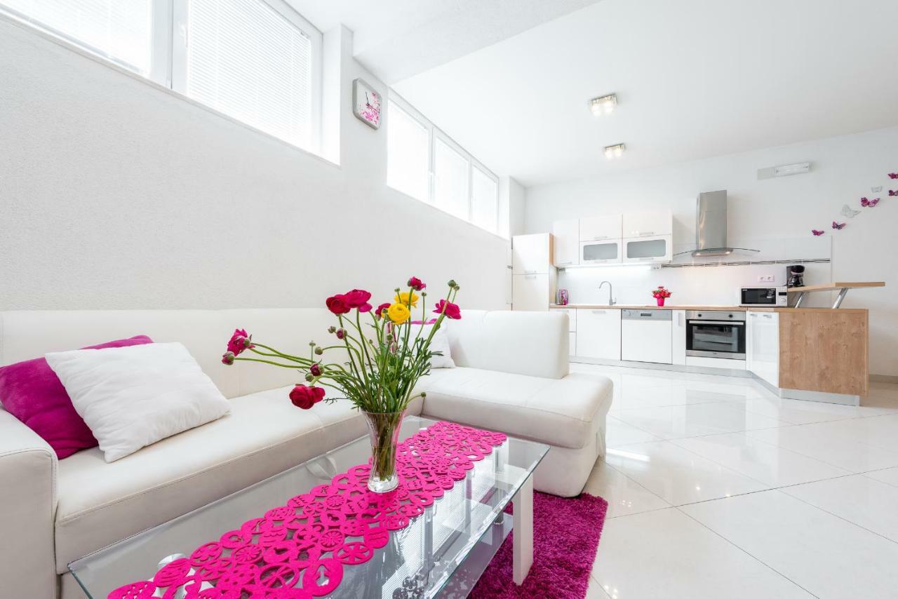 Luxury Sensation Spacious & Free Private Garage ดูบรอฟนิก ภายนอก รูปภาพ