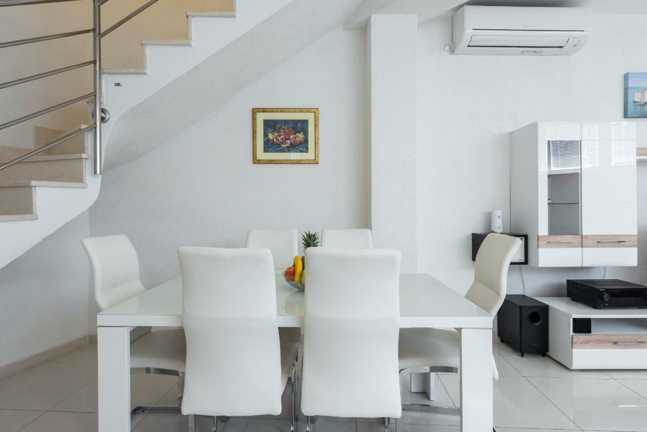 Luxury Sensation Spacious & Free Private Garage ดูบรอฟนิก ภายนอก รูปภาพ